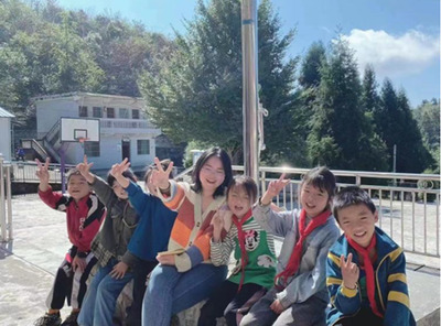 這批大學(xué)生志愿者從深圳岀發(fā)